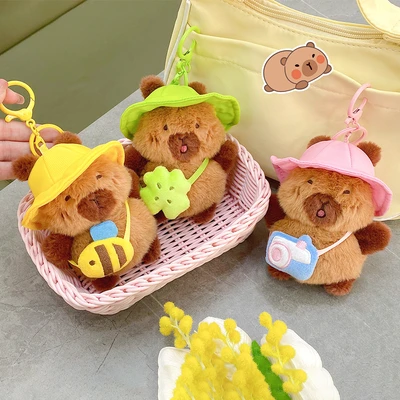 Gambar Capybara Gantungan Kunci Doll Travel Random