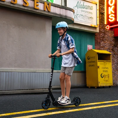 Gambar Paso Aero Skuter Big Wheels Dengan Lampu A5 - Hitam