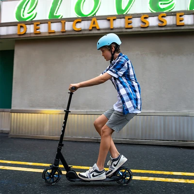 Gambar Paso Aero Skuter Big Wheels Dengan Lampu A5 - Hitam