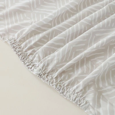 Gambar Selma 160x200 cm Set 5 Pcs Seprai Queen Microfiber Salton - Abu-abu Muda