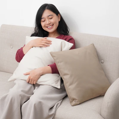Gambar Selma Shella Bantal Sofa Polyester 45x45 cm - Krem Khaki