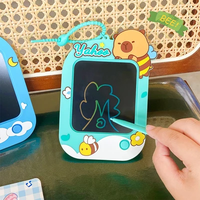 Gambar Kiddy Fun Gantungan Kunci Handrope Capybara Draw Board Random