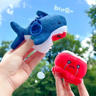 Gambar Kiddy Fun Gantungan Kunci Boneka Ocean Adventure Dolflip Shark - Biru/merah