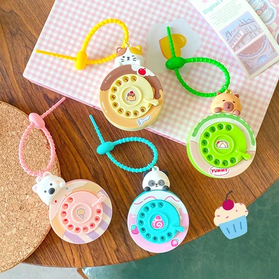 Gambar Kiddy Fun Gantungan Kunci Handrope Party Gourmet Turntable Phone Random