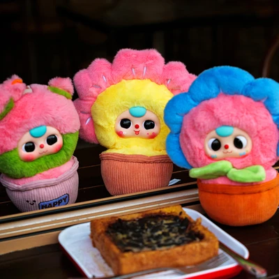 Gambar Baby Three Gantungan Kunci Boneka A Small Flower Random