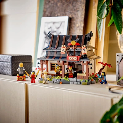 Gambar LEGO Ninjago Four Weapons Blacksmith 15th Anniversary Set 1259 Pcs 71858 - Mix