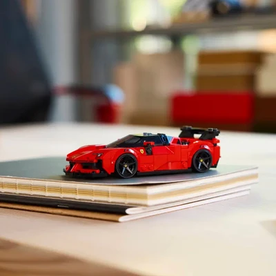 Gambar LEGO Speed Champions Ferrari Sf90 Xx Stradale Sports Car Set 339 Pcs 77254 - Merah