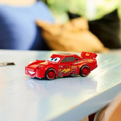 Gambar LEGO Speed Champion Lightning Mcqueen Set 270 Pcs 77255 - Merah