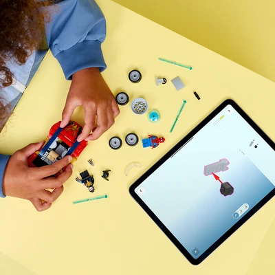 Gambar LEGO Marvel Spiderman Car Vs Venomized Wolverine Set 134 Pcs 76336 - Mix