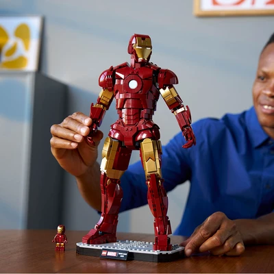 Gambar LEGO Marvel The Infinity Saga Iron Man Mark 3 Set 1297 pcs 76344 - Merah