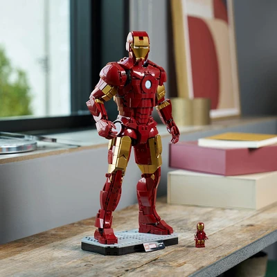 Gambar LEGO Marvel The Infinity Saga Iron Man Mark 3 Set 1297 pcs 76344 - Merah