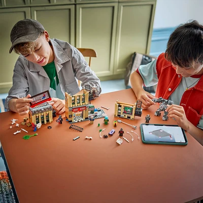 Gambar LEGO Marvel Spider-man Vs Mysterio The Daily Bugle Set 781 Pcs 76342 - Mix