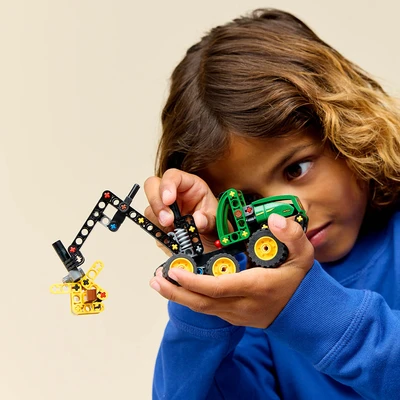 Gambar LEGO Technic John Deere 1470h Wheeled Harvester Set 117 Pcs 42218 - Mix