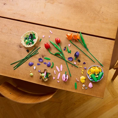 Gambar LEGO Botanicals Tulip Bouquet Set 576 Pcs 11501 - Mix