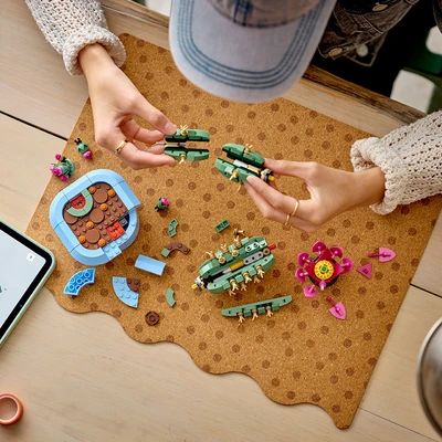 Gambar LEGO Botanicals Flowering Cactus  Set 482 Pcs 11509 - Mix