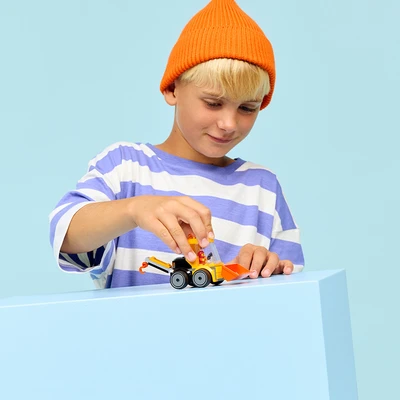 Gambar LEGO City Rides Construction Loader Set 61 Pcs 60483 - Kuning/oranye