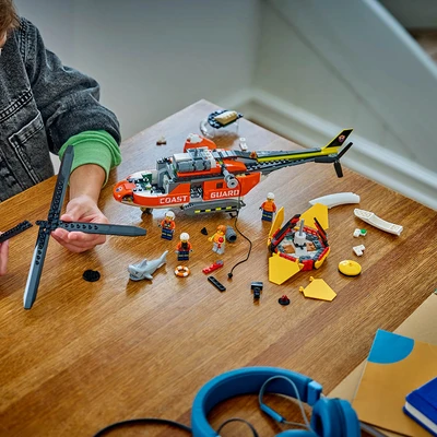 Gambar LEGO City Coast Guard Helicopter Set 551 Pcs 60503 - Mix