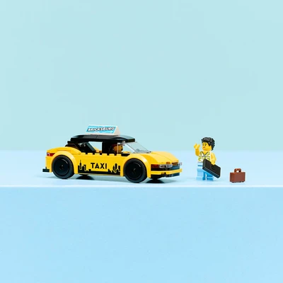 Gambar LEGO City Yellow Taxi Set 122 Pcs 60487 - Kuning