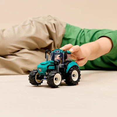 Gambar LEGO City Tractor Set 204 Pcs 60498 - Hijau