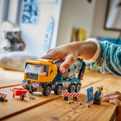 Gambar LEGO City Cement Mixer Set 371 Pcs 60478 - Mix