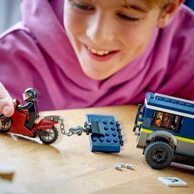 Gambar LEGO City Police Prisoner Transport Van Set 198 Pcs 60479 - Mix