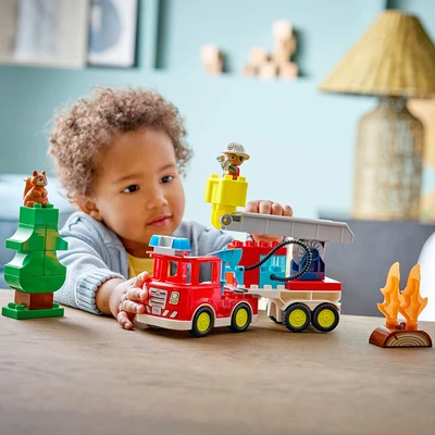 Gambar LEGO Duplo 3 In 1 Fire Truck Hose & Firefighter Set 28 Pcs 10473 - Mix