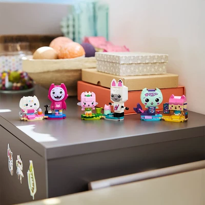 Gambar LEGO Gabby Dollhouse Gabbys Brick-built Cat Friends Set 324 Pcs 11215 - Mix