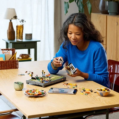 Gambar LEGO Icons Autumn Cottage Garden Set 1102 Pcs 11372 - Mix