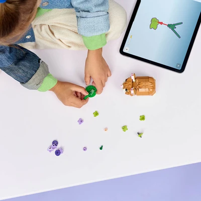 Gambar LEGO Creator 3 In 1 Cute Hamster A Flower Set 166 Pcs 31376 - Cokelat