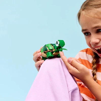 Gambar LEGO Creator 3 In 1 Turtle A Water Lily Flower Set 124 Pcs 31377 - Hijau