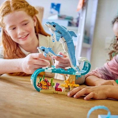 Gambar LEGO Creator 3 In 1 Sea Animals Beautiful Dolphins Set 542 Pcs 31385 - Biru