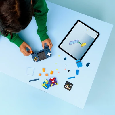 Gambar LEGO Creator 3 In 1 Retro Gaming Console Set 268 Pcs 31380 - Biru Tua