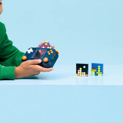 Gambar LEGO Creator 3 In 1 Retro Gaming Console Set 268 Pcs 31380 - Biru Tua