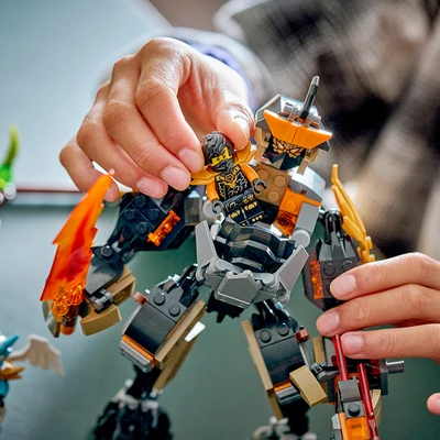 Gambar LEGO Ninjago Dragon Rising Coles Mission Mech Set 364 Pcs 71854 - Abu-abu