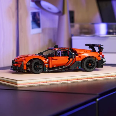 Gambar LEGO Technic Bugatti Chiron Pur Sport Set 771 Pcs 42222 - Oranye
