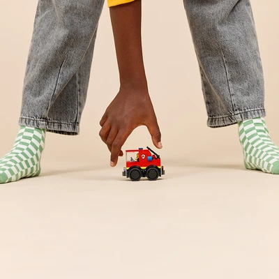 Gambar LEGO City Rides Fire Truck Set 67 Pcs 60482 - Merah