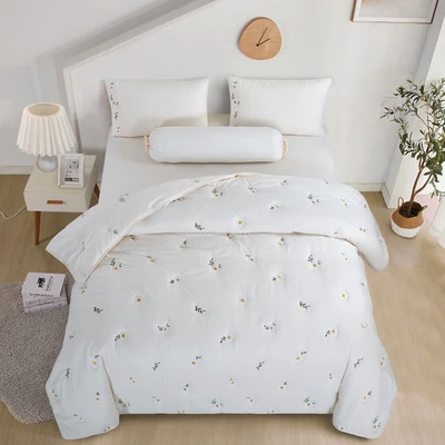 Gambar Informa 180x200 cm Set 6 pcs Seprai Microfiber King Embroidery Diasy - Putih