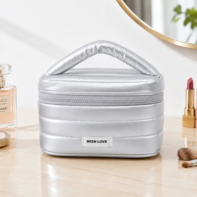 Gambar Ataru Tas Kosmetik Puffer - Silver