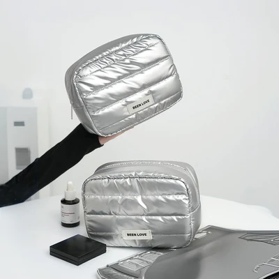 Gambar Ataru Pouch Kosmetik Puffer - Silver