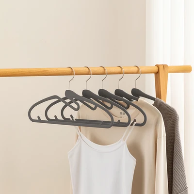 Gambar Stora Hanger Baju Basic Plastik Curve 42 cm Set 5 pcs - Abu-Abu