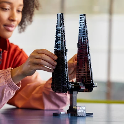 Gambar LEGO Star Wars Kylo Rens Command Shuttle Set 386 pcs 75406 - Hitam