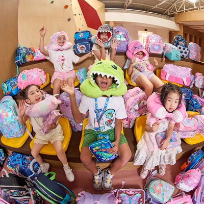 Gambar Kiddy Fun Bantal Leher Dengan Hoodie Random