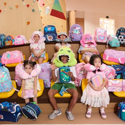 Gambar Kiddy Fun Bantal Leher Dengan Hoodie Random
