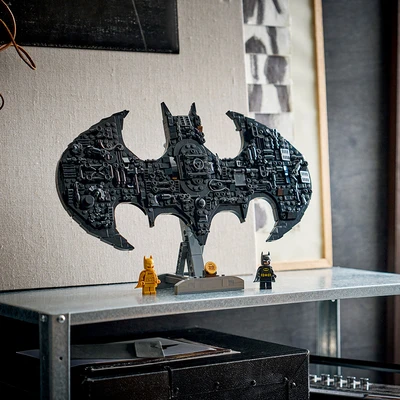 Gambar LEGO Dc Batman Logo Set 678 Pcs 76330 - Hitam