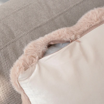 Gambar Informa Bantal Sofa Bubble Fur 45x45 cm - Cokelat Muda
