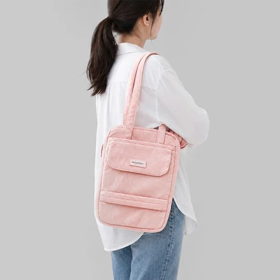 Gambar Passport Avery Tas Laptop - Pink