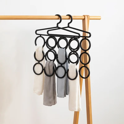 Gambar Selma Yori Hanger Scarf 12 Lubang - Hitam