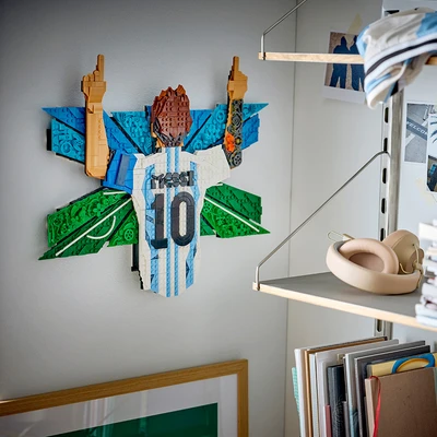 Gambar LEGO Editions Lionel Messi Celebration Set 1427 pcs 43018 - Mix