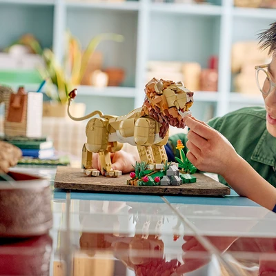 Gambar LEGO Creator 3 in 1 Majestic Lion Set 839 pcs 31386 - Cokelat