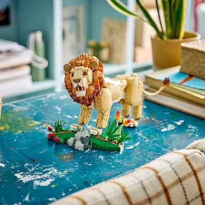 Gambar LEGO Creator 3 in 1 Majestic Lion Set 839 pcs 31386 - Cokelat